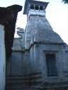 Храм Шивы рядом с Нанда Дэви мандиром  в Альморе